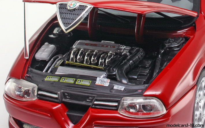 2002 - Alfa Romeo 156 GTA Ricko 1/18 (Червен) Двигател