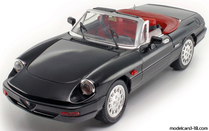 1990 - Alfa Romeo Spider Jouef Evolution 1/18 (Черен) Предна лява страна