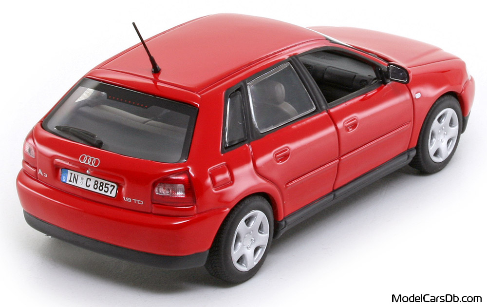 1999 - Audi A3 (8L) Minichamps 1/43 (Червен) Задна дясна страна