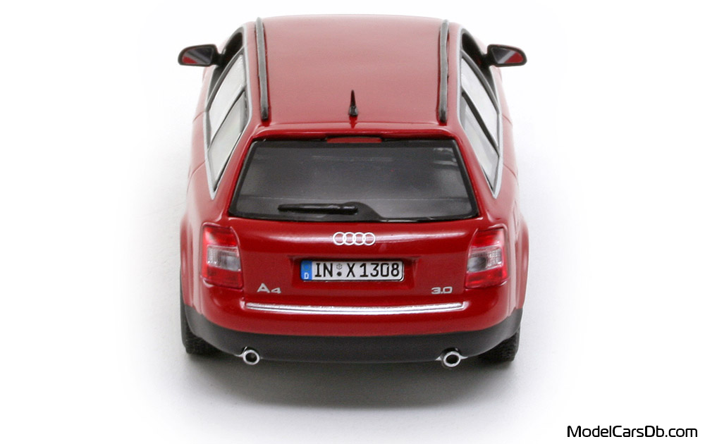 2001 - Audi A4 Avant (B6) Minichamps 1/43 (Червен) Задница