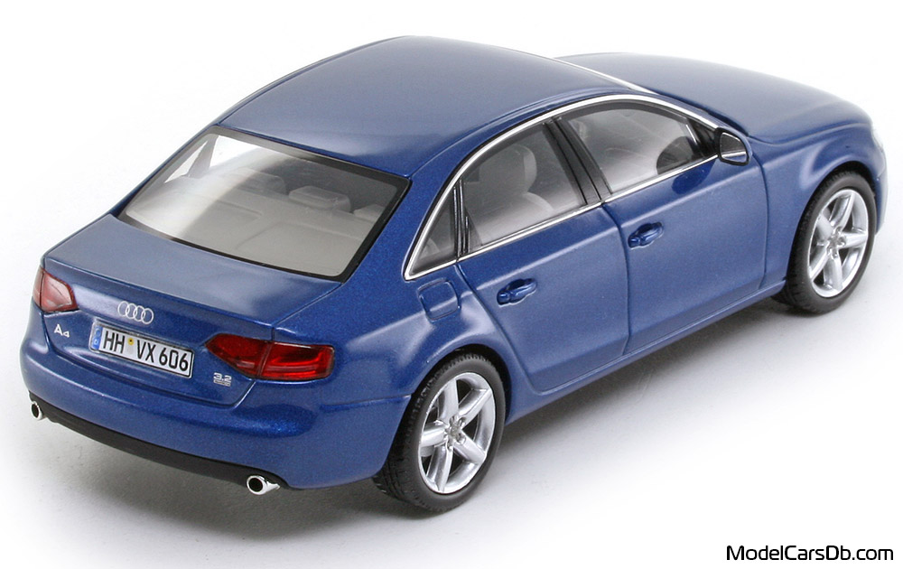 2008 - Audi A4 (B8) Minichamps 1/43 (Син) Задна дясна страна