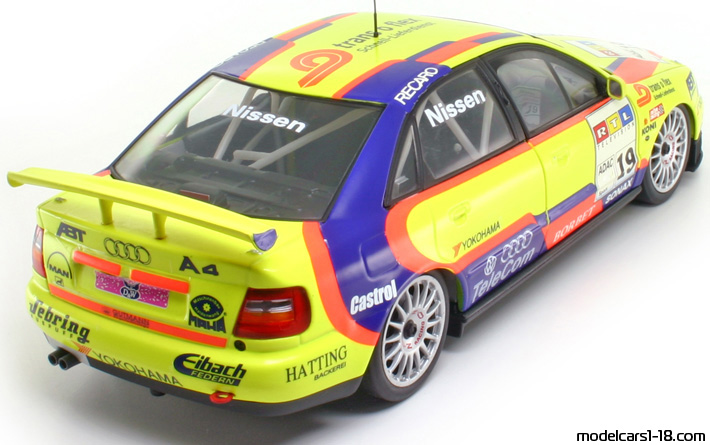 1997 - Audi A4 STW (B5) UT 1/18 (Жълт / Син) Задна дясна страна