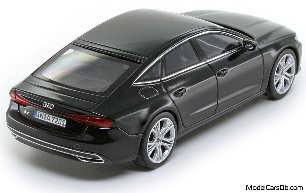 2019 - Audi A7 Sportback (4K8) iScale 1/43 (Черен) Задна дясна страна