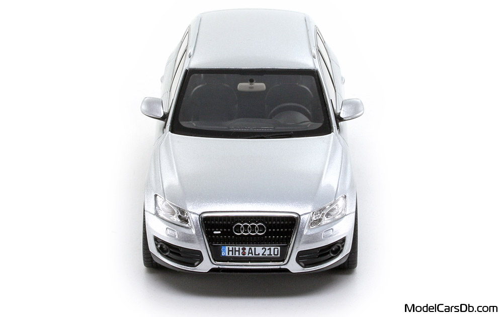 2008 - Audi Q5 3.0 TDI Quattro (8R) Schuco 1/43 (Сребрист) Предница