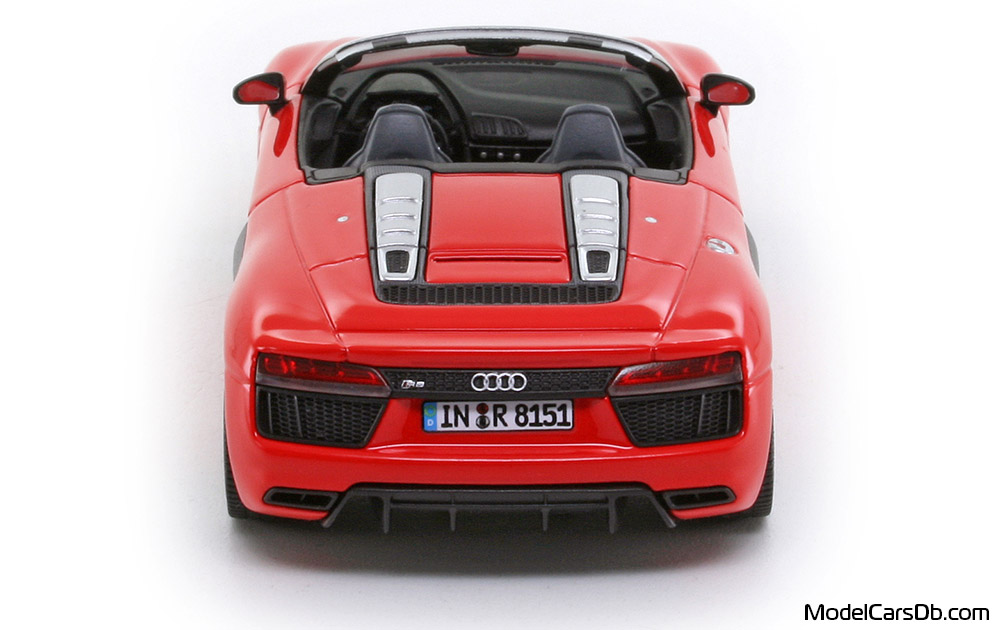 2015 - Audi R8 V10 Spyder (4S) Herpa 1/43 (Red) Задница