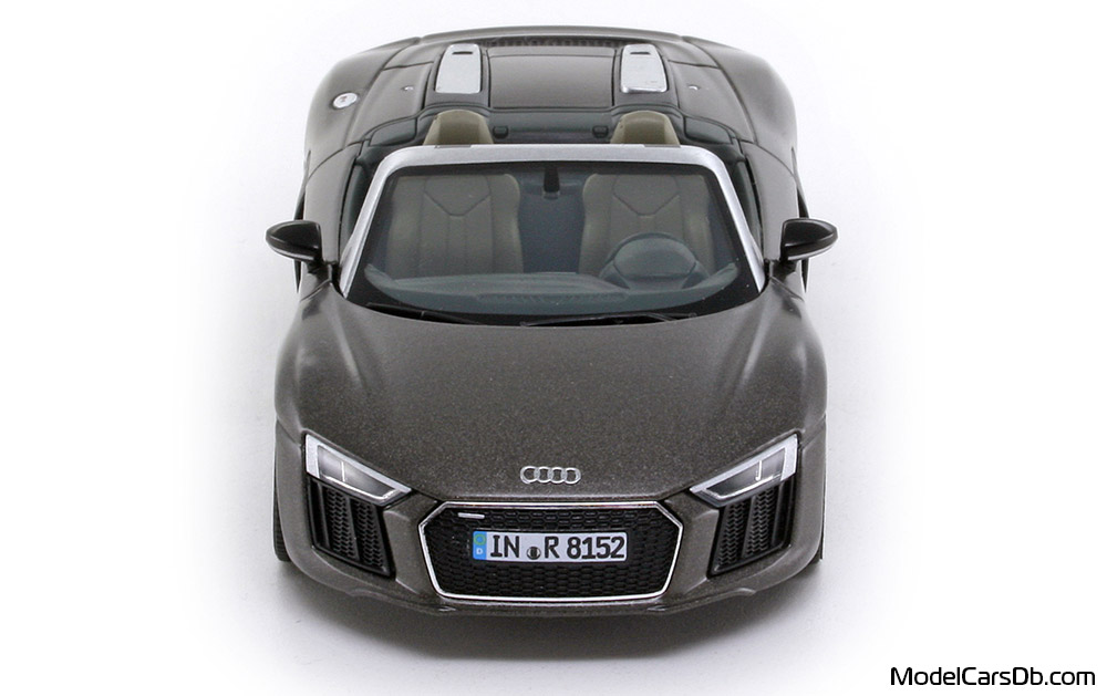 2015 - Audi R8 V10 Spyder (4S) Herpa 1/43 (Сив) Предница