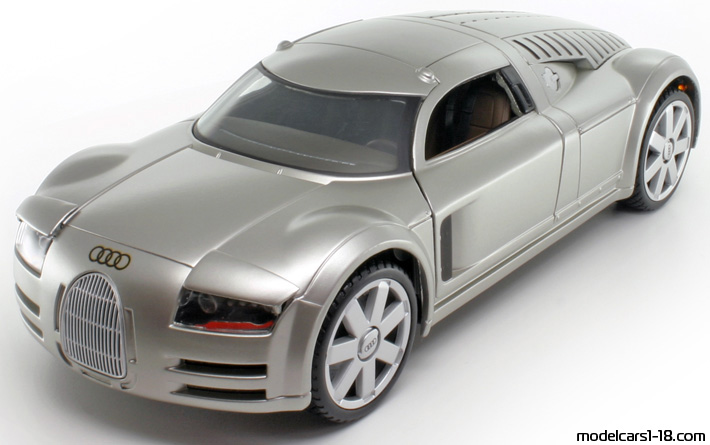 2000 - Audi Rosemeyer Concept Maisto 1/18 (Сребрист) Предна лява страна