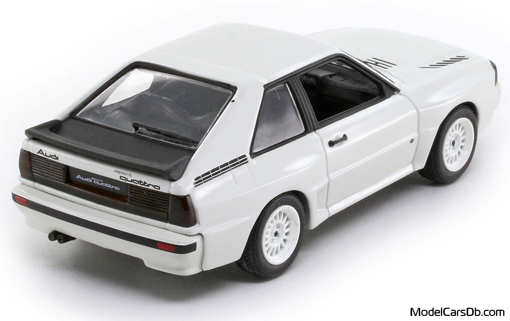 1984 - Audi Sport Quattro Minichamps 1/43 (Бял) Задна дясна страна