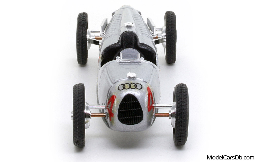 1936 - Auto Union Type C Brumm 1/43 (Сребрист) Предница
