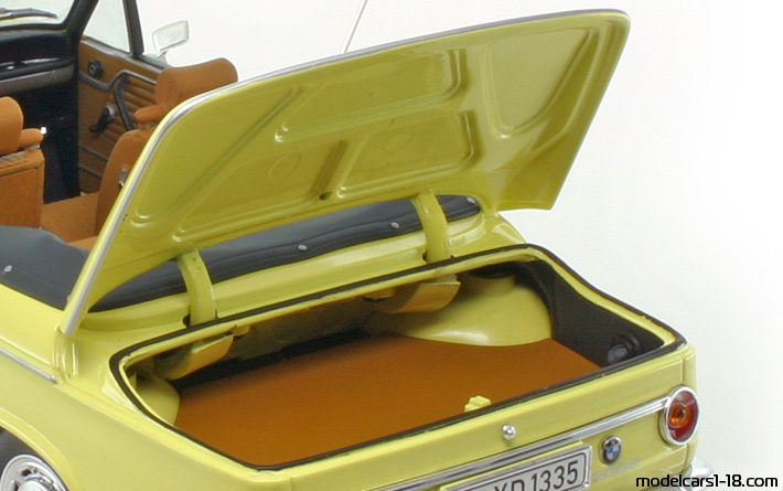 1971 - BMW 2002 Minichamps 1/18 (Жълт) Багажник / Отварящи се фарове