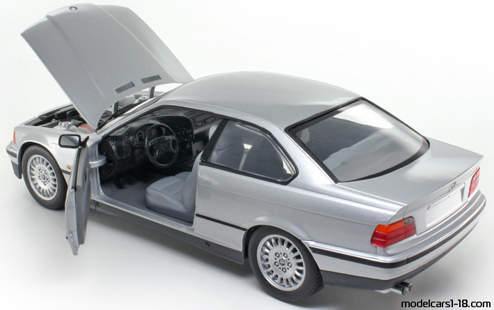 1992 - BMW 328i (E36) UT 1/18 (Светло сребрист) Отваряеми части