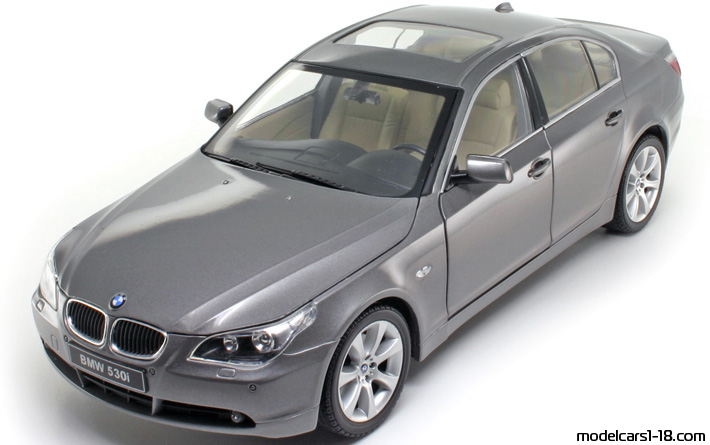 2003 - BMW 530i (E60) Jadi 1/18 (Сив) Предна лява страна