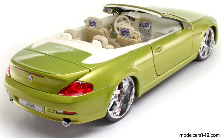 2005 - BMW 645 Ci (E64) Maisto 1/18 (Зелен) Задна дясна страна