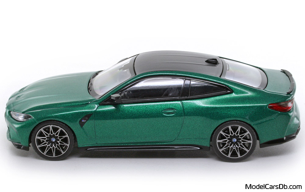 2020 - BMW M4 Competition (G82) Minichamps 1/43 (Зелен) Страна