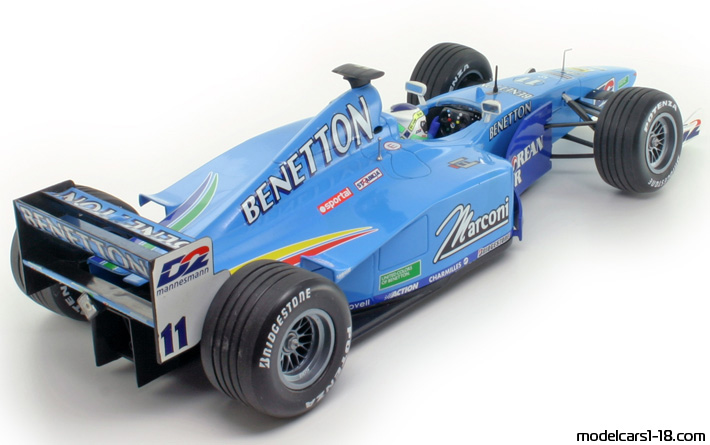 2000 - Benetton Playlife B200 Minichamps 1/18 (Син / Син) Задна дясна страна