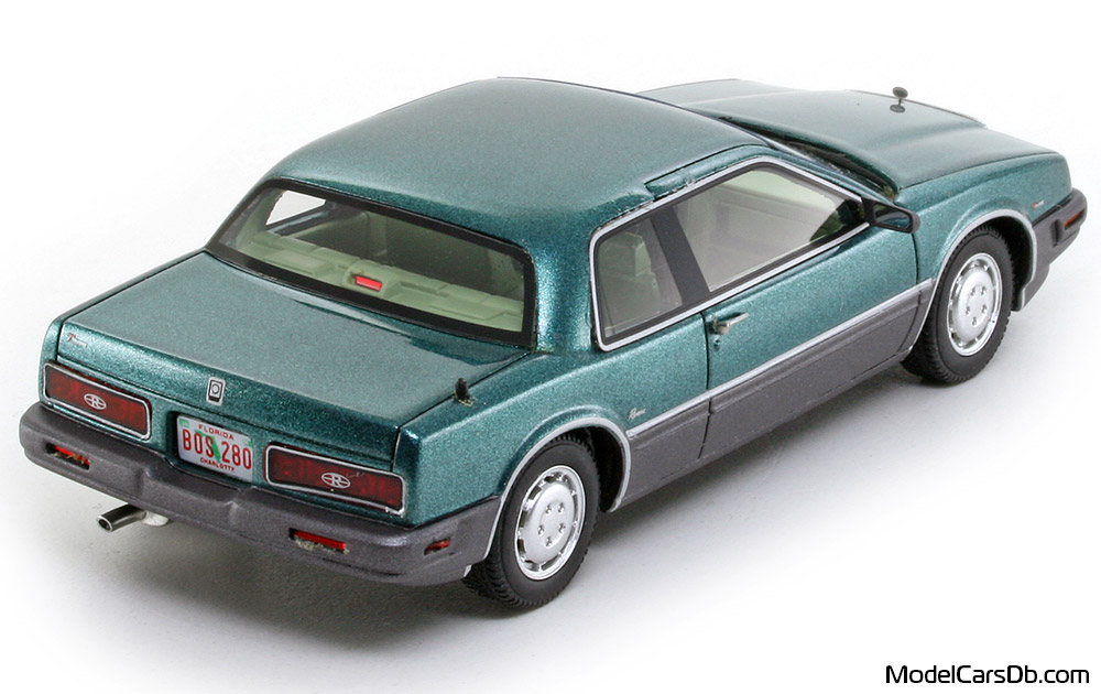 1988 - Buick Riviera BoS Models 1/43 (Зелен / Сив) Задна дясна страна