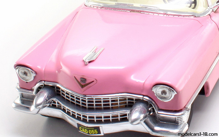 1955 - Cadillac Eldorado (62) Solido 1/21 (Розов) Двигател
