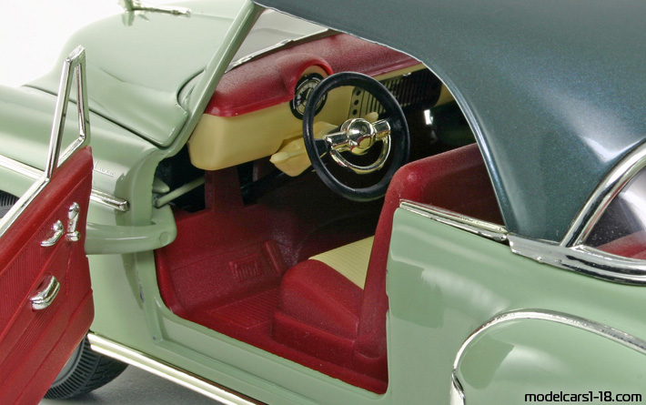 1950 - Chevrolet Bel Air Mira 1/18 (White / Зелен) Интериор арматурно табло