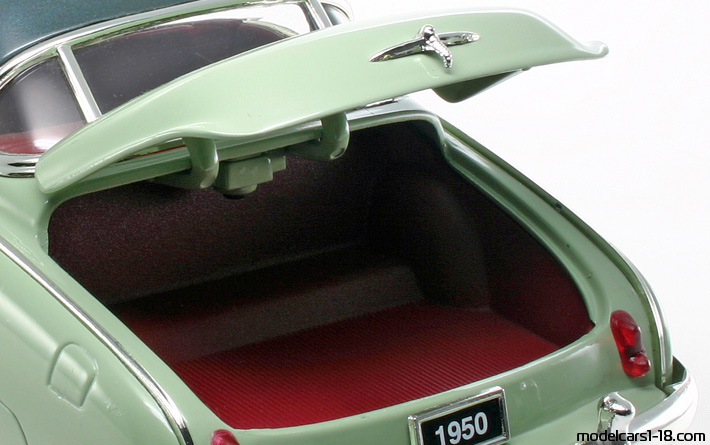 1950 - Chevrolet Bel Air Mira 1/18 (White / Зелен) Багажник / Отварящи се фарове