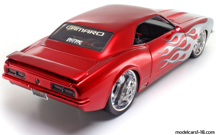 1968 - Chevrolet Camaro Jada Toys 1/18 (Червен / Светло сребрист) Задна дясна страна