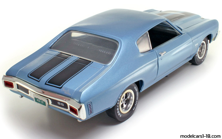 1970 - Chevrolet Chevelle SS 454 ERTL 1/18 (Син / Черен) Задна дясна страна