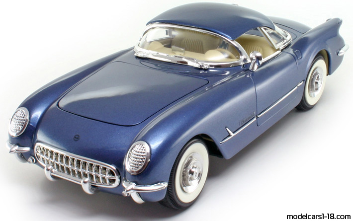 1954 - Chevrolet Corvette C1 Mira 1/18 (Син) Предна лява страна