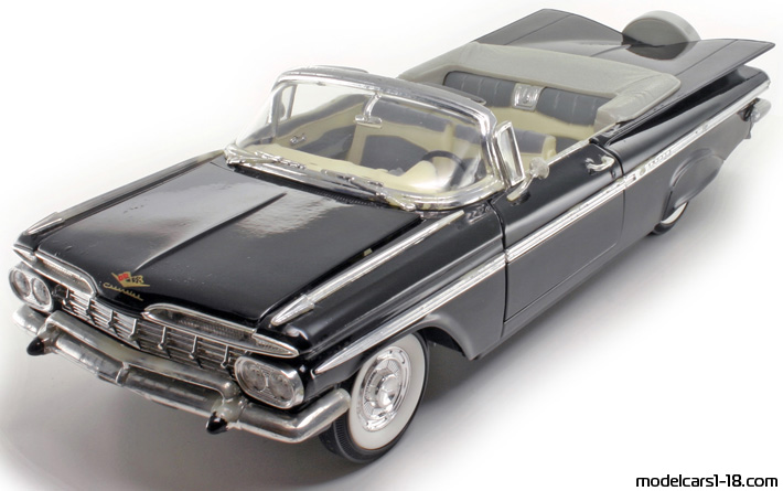 1959 - Chevrolet Impala Road Tough 1/18 (Черен) Предна лява страна