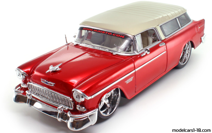 1955 - Chevrolet Nomad Maisto 1/18 (Червен / Бял) Предна лява страна