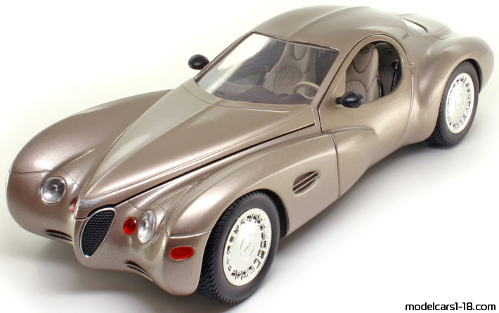 1995 - Chrysler Atlantic Concept Guiloy 1/18 (Злаетн) Предна лява страна