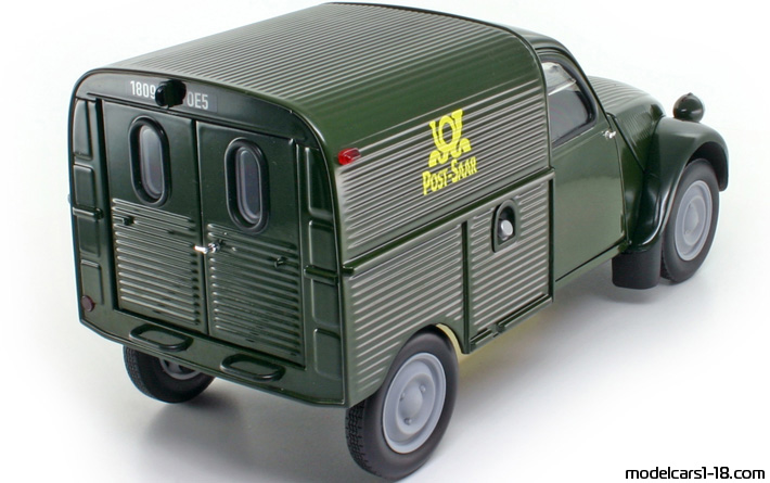 1952 - Citroen 2 CV Fourgonette Norev 1/18 (Зелен) Задна дясна страна