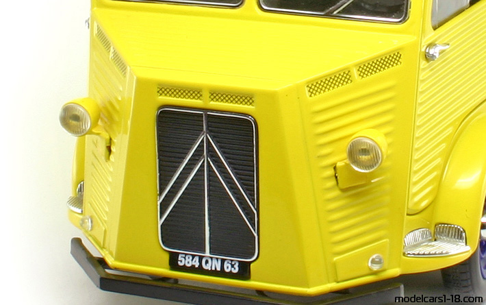 1962 - Citroen HY Solido 1/21 (Жълт) Двигател