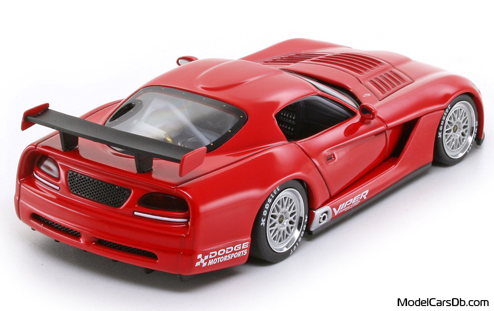 2003 - Dodge Viper Competition Coupe AutoArt 1/43 (Червен) Задна дясна страна