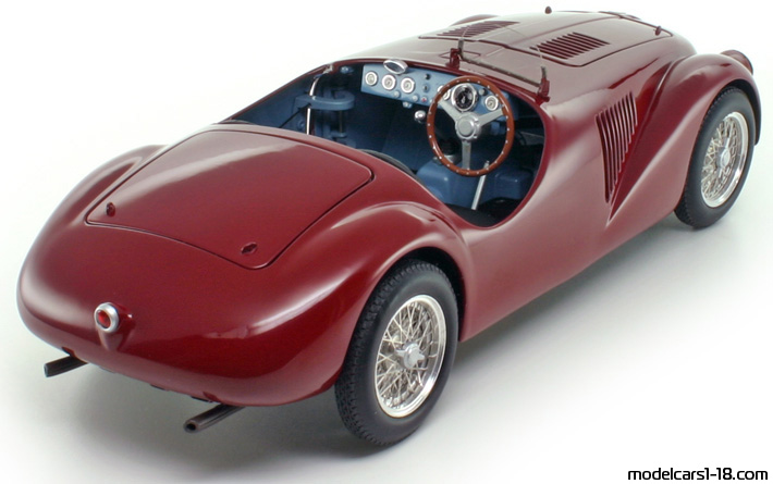 1947 - Ferrari 125 S Elite 1/18 (Червен) Задна дясна страна