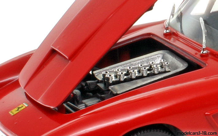 1961 - Ferrari 250 GT Berlinetta SWB Competizione Jouef Evolution 1/18 (Червен) Двигател