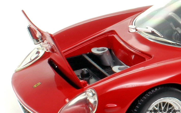 1964 - Ferrari 250 LM (Le Mans) Hot Wheels 1/18 (Червен) Багажник / Отварящи се фарове