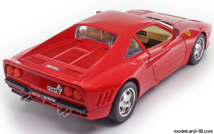 1984 - Ferrari 288 GTO Bburago 1/18 (Червен) Задна дясна страна
