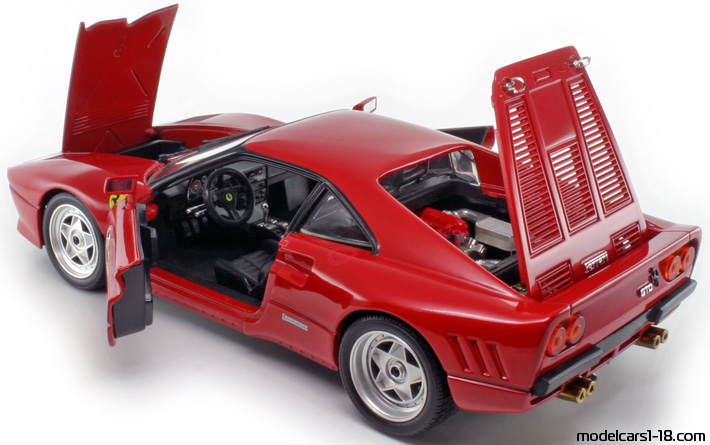 1984 - Ferrari 288 GTO Hot Wheels 1/18 (Червен) Отваряеми части