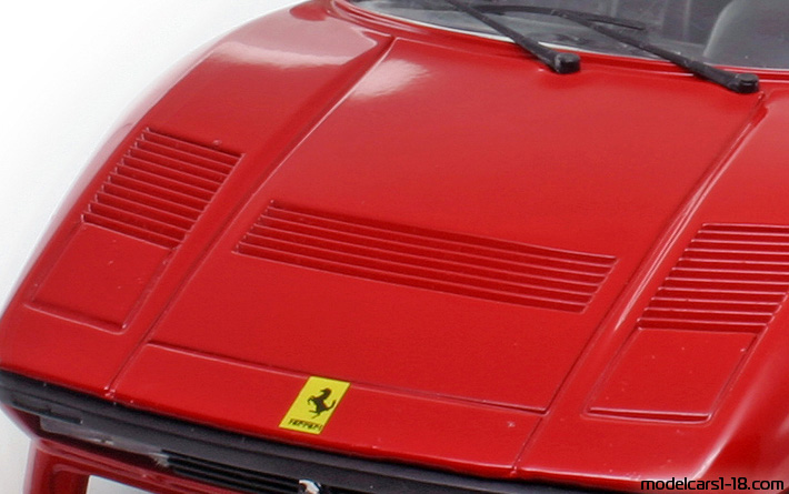 1984 - Ferrari 288 GTO Polistil 1/16 (Червен) Багажник / Отварящи се фарове