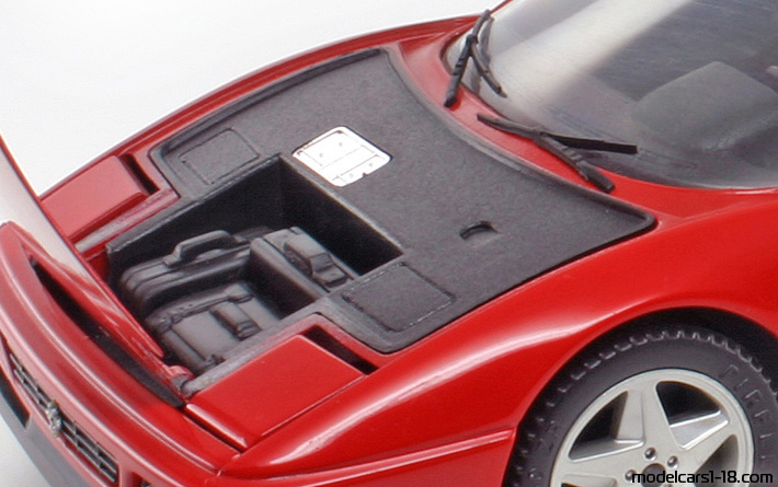 1989 - Ferrari 348 TS Mira 1/18 (Червен) Багажник / Отварящи се фарове