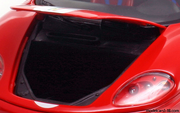 2003 - Ferrari 360 Challenge Stradale Hot Wheels 1/18 (Червен / Бял) Багажник / Отварящи се фарове
