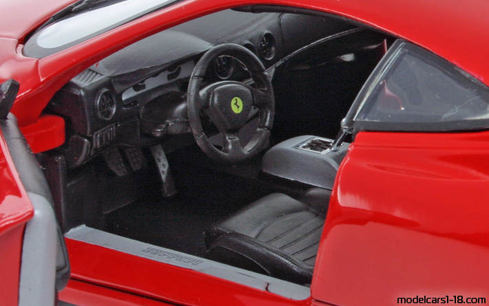 1999 - Ferrari 360 Modena Hot Wheels 1/18 (Червен) Интериор арматурно табло