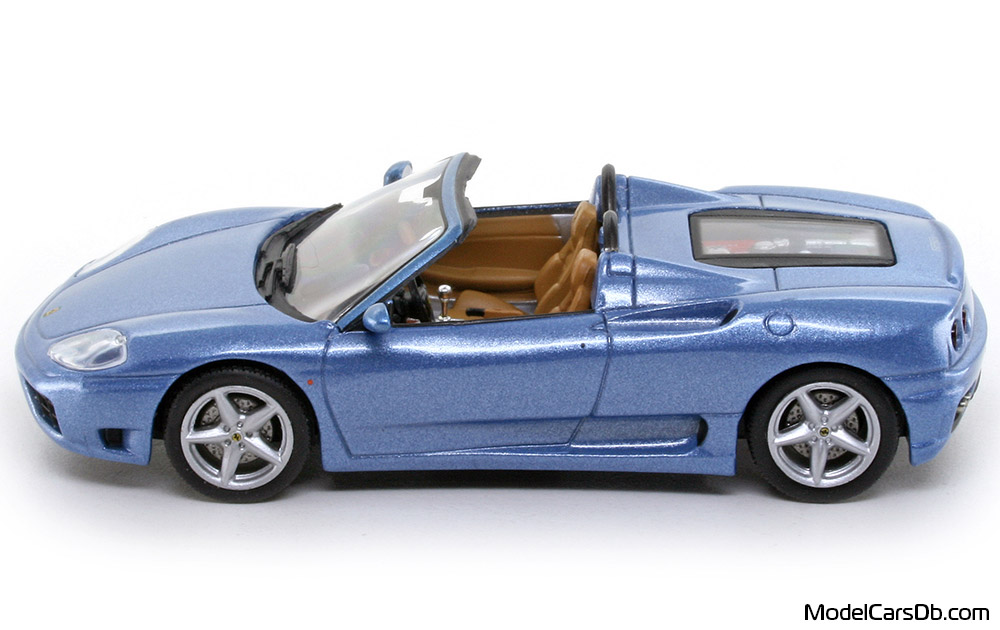 2000 - Ferrari 360 Spider Altaya 1/43 (Син) Страна