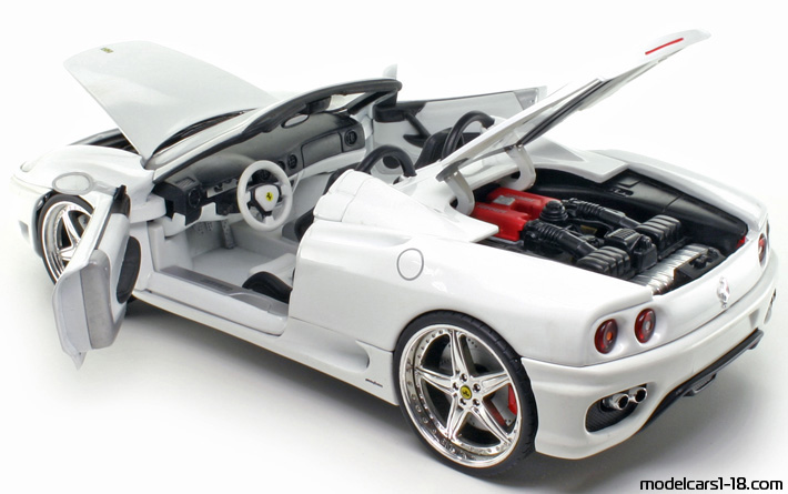 2000 - Ferrari 360 Spider Hot Wheels 1/18 (Бял) Отваряеми части