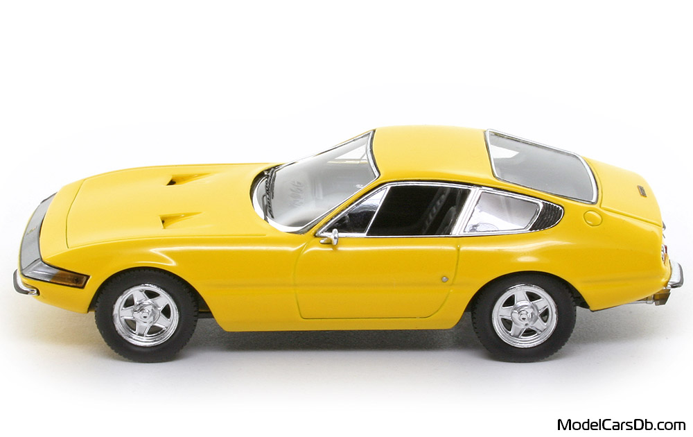 1969 - Ferrari 365 GTB/4 Daytona Red Line 1/43 (Жълт) Страна