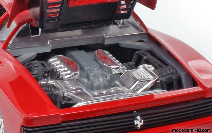 1991 - Ferrari 512 TR Mira 1/18 (Червен) Двигател