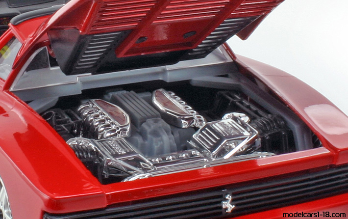 1991 - Ferrari 512 TR Mira 1/18 (Червен) Двигател