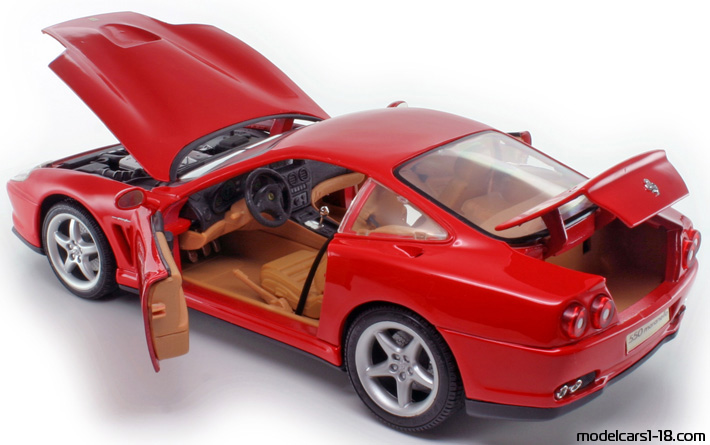 1996 - Ferrari 550 Maranello Maisto 1/18 (Червен) Отваряеми части