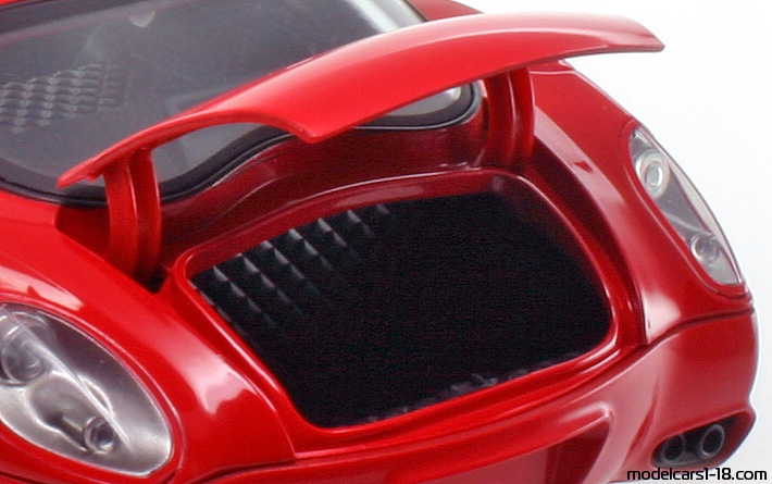 2006 - Ferrari 575 GTZ Zagato Hot Wheels 1/18 (Червен) Багажник / Отварящи се фарове