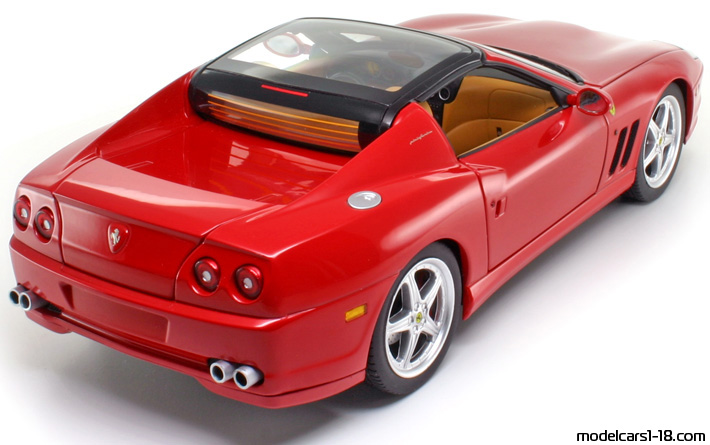 2006 - Ferrari 575 Superamerica Elite 1/18 (Червен) Задна дясна страна