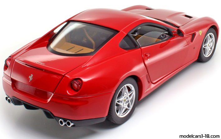 2006 - Ferrari 599 GTB Fiorano Elite 1/18 (Червен) Задна дясна страна